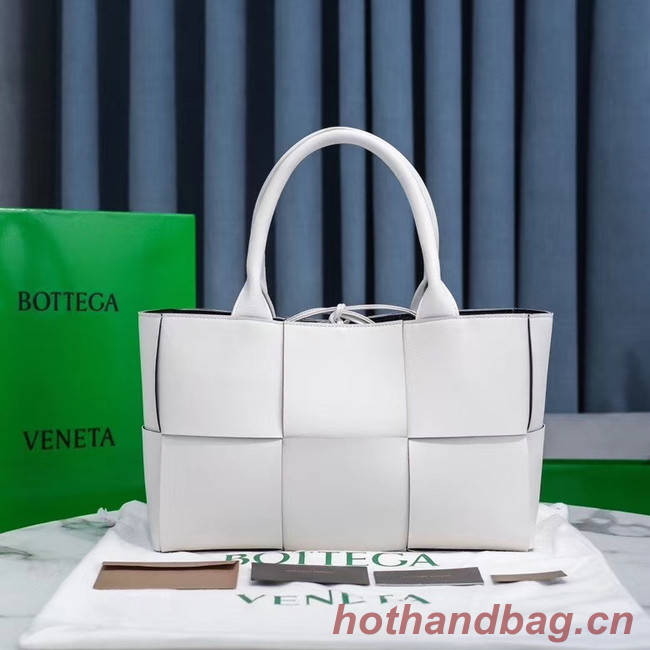 Bottega Veneta ARCO TOTE 609175 white