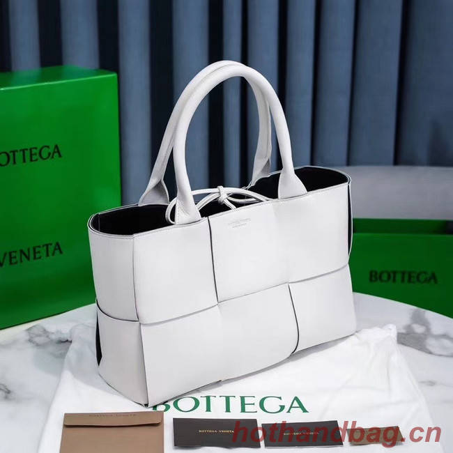 Bottega Veneta ARCO TOTE 609175 white