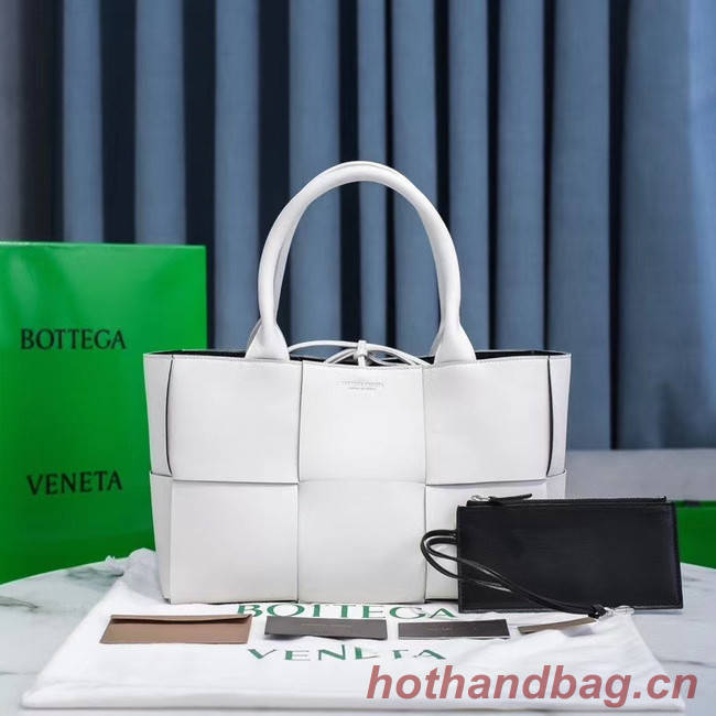 Bottega Veneta ARCO TOTE 609175 white