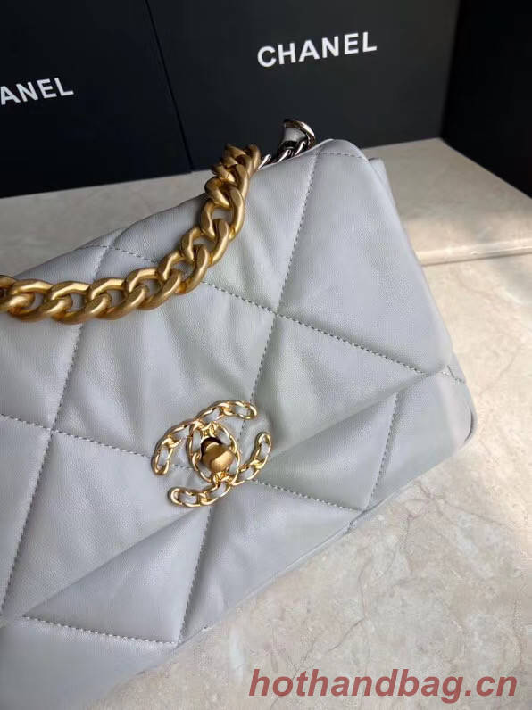 Chanel 19 flap bag AS1160 grey