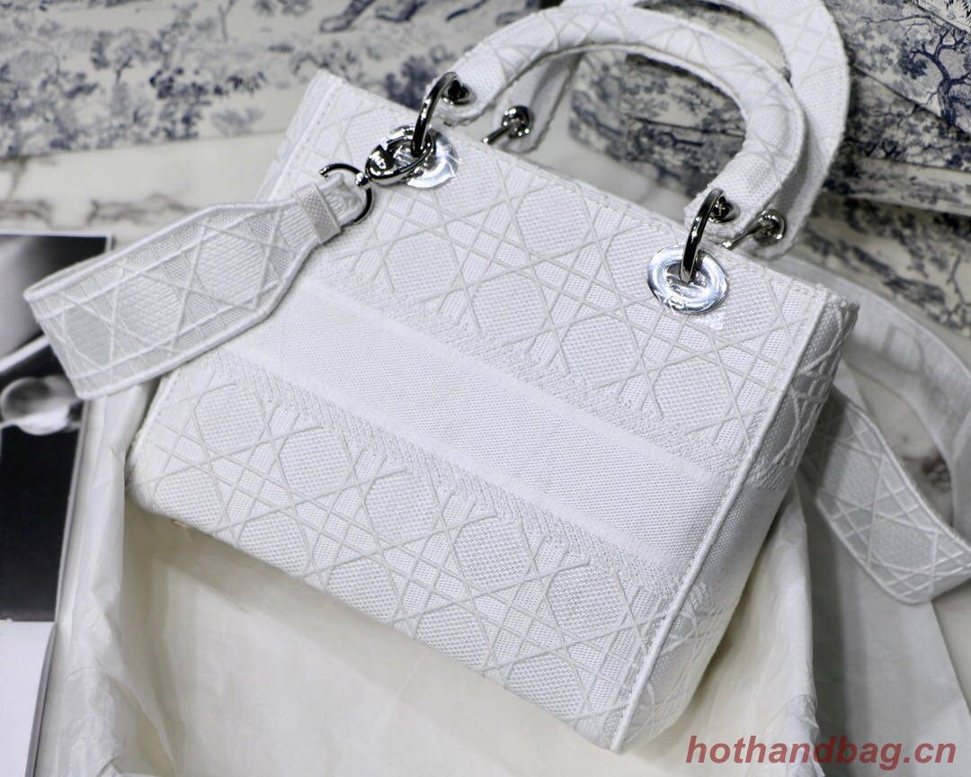 DIOR MEDIUM LADY D-LITE BAG Denim White Cannage Embroidery M0565OREY