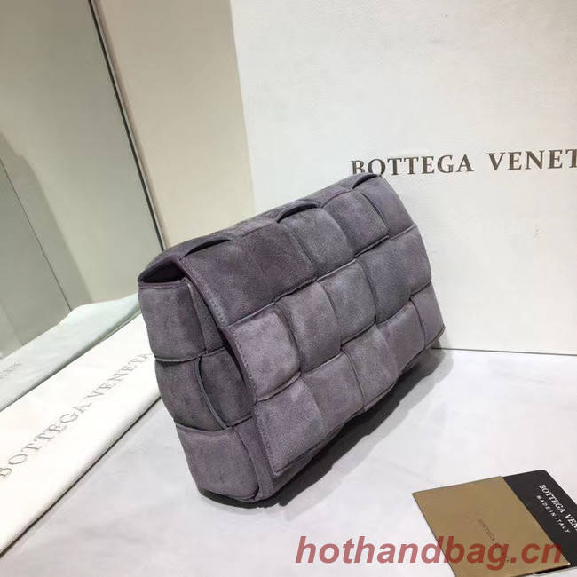 Bottega Veneta PADDED CASSETTE BAG suede 591970 grey