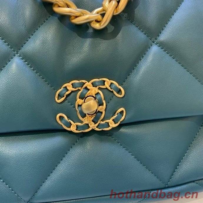 Chanel 19 flap bag AS1160 drak green