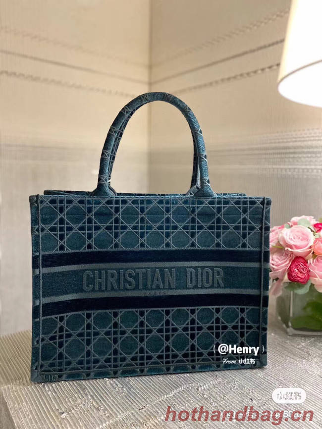 DIOR BOOK TOTE green Cannage Embroidered Velvet M1287Z