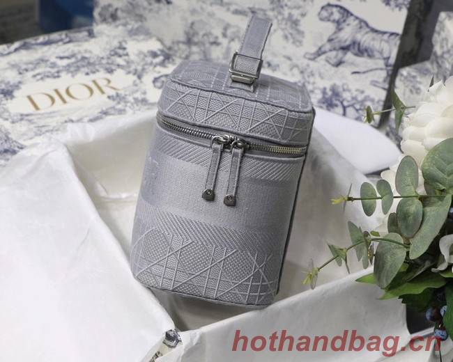 Dior Oblique Embroidered DIORTRAVEL VANITY CASE S5480  grey