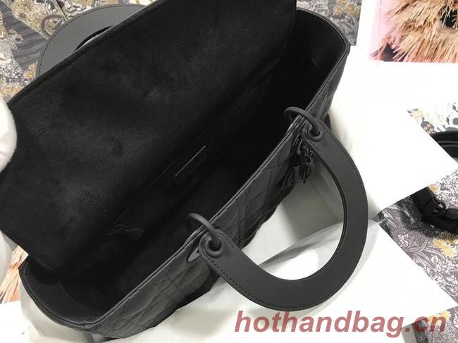 LARGE LADY DIOR BAG Black Ultramatte Cannage Calfskin M0566SL