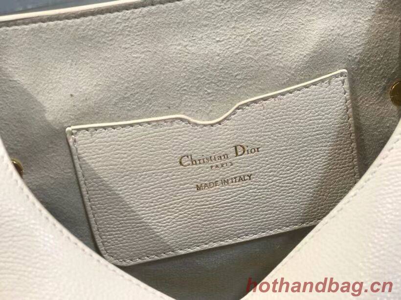 MEDIUM DIOR BOBBY BAG Latte Grained Grained Calfskin with Whipstitched Seams M9319UB