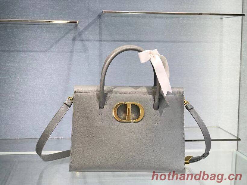 DIOR LARGE ST HONORE TOTE Grained Calfskin M9306UBAE gray