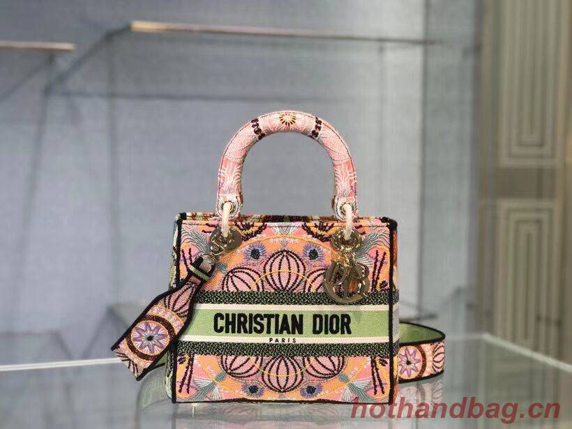 DIOR MEDIUM LADY D-LITE BAG Multicolor Tie & Dior Embroidery M0565OJb