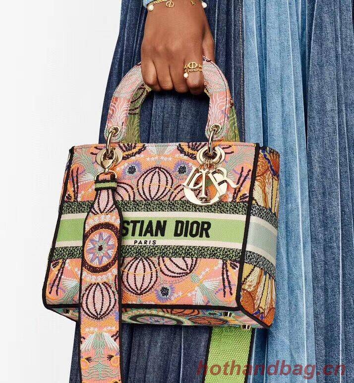 DIOR MEDIUM LADY D-LITE BAG Multicolor Tie & Dior Embroidery M0565OJb