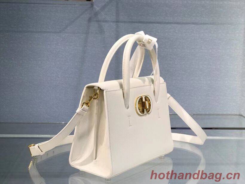 DIOR MEDIUM ST HONORE TOTE Grained Calfskin M9321UMBA white