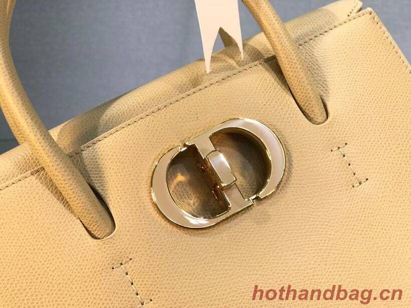 DIOR MEDIUM ST HONORE TOTE Grained Calfskin M9321UMBA Beige