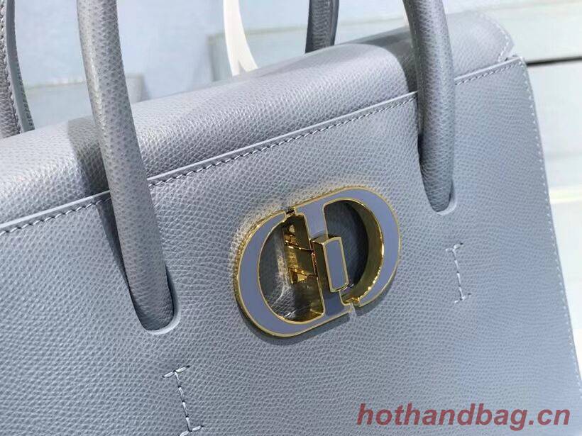 DIOR MEDIUM ST HONORE TOTE Grained Calfskin M9321UMBA sky blue