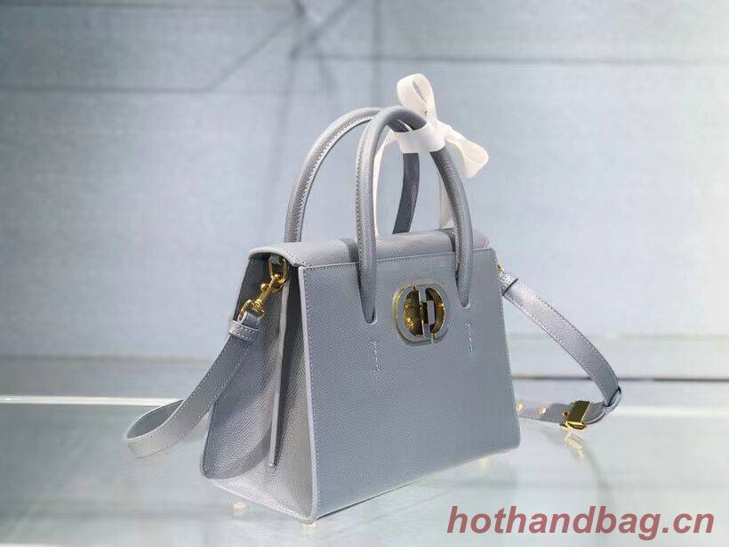 DIOR MEDIUM ST HONORE TOTE Grained Calfskin M9321UMBA sky blue