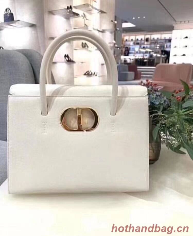 DIOR LARGE ST HONORE TOTE Grained Calfskin M9306UBAE WHITE