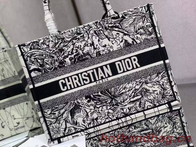 DIOR BOOK TOTE Latte Multicolor Dior Zodiac Embroidery M1287Z