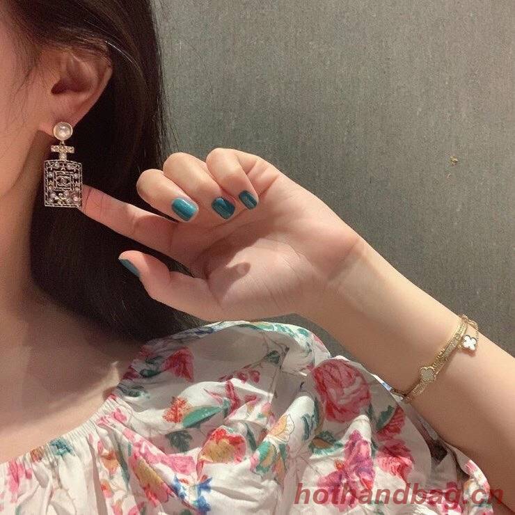 Chanel Earrings CE6038