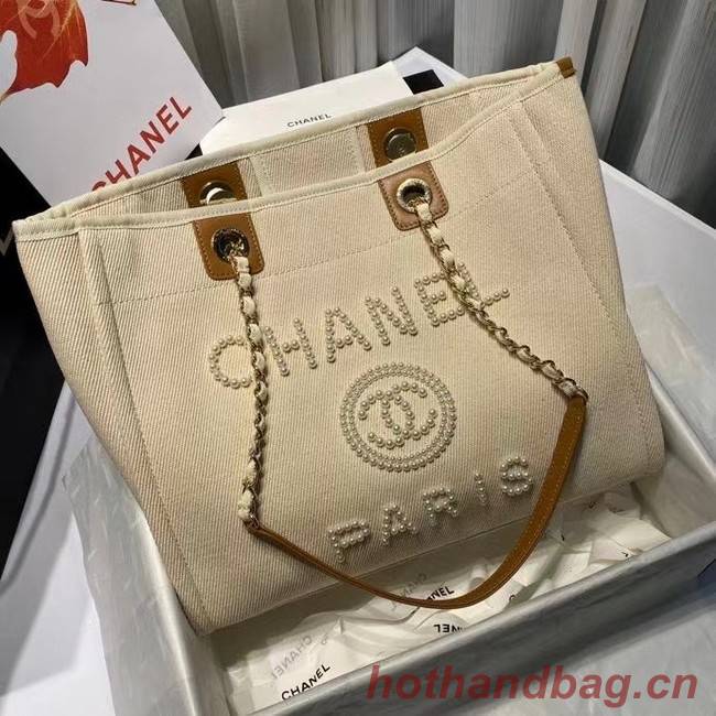 Chanel 19SS Shopping bag A67001 cream