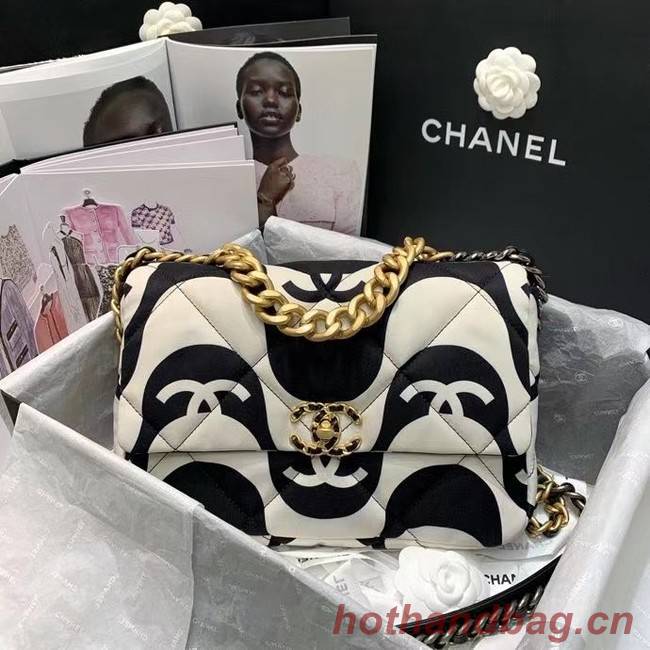 chanel 19 flap bag AS1161 black&white