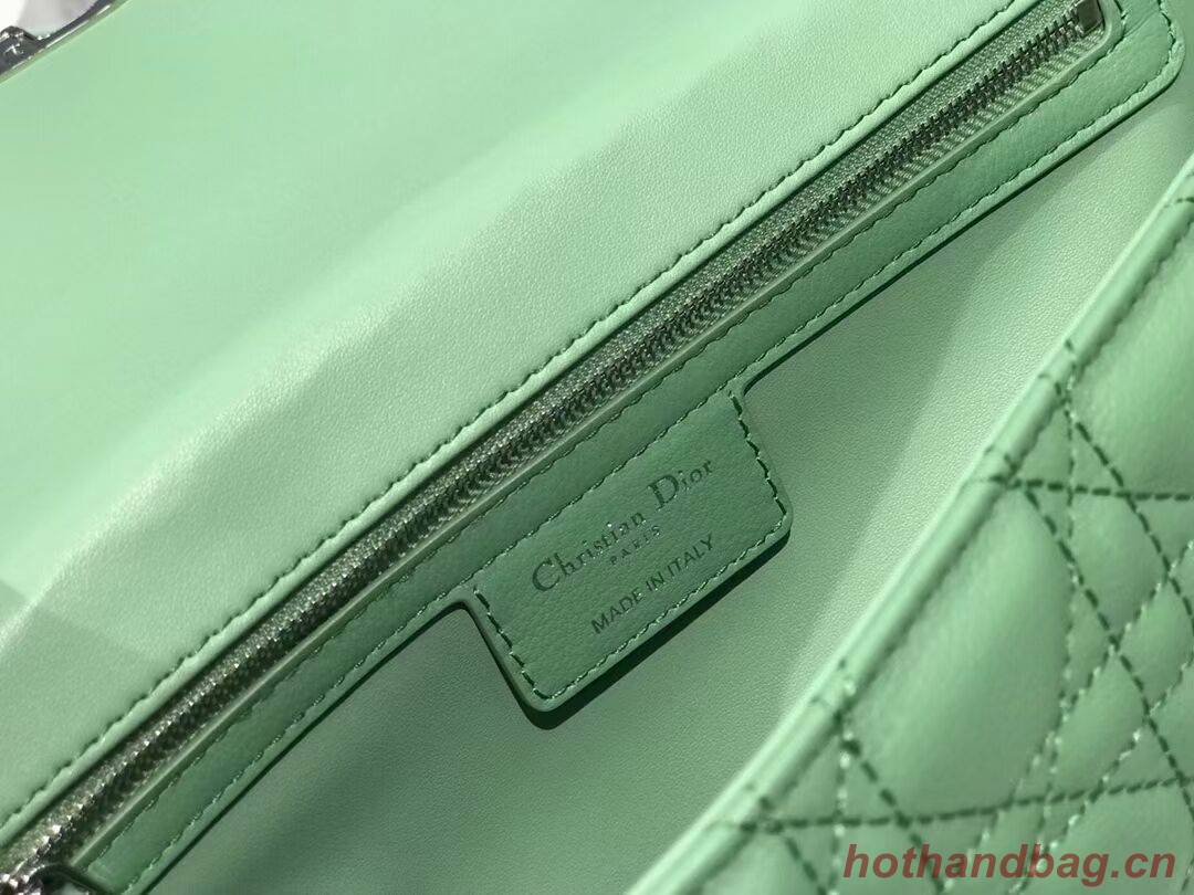 LARGE DIOR CARO BAG Soft Cannage Calfskin M9243U green