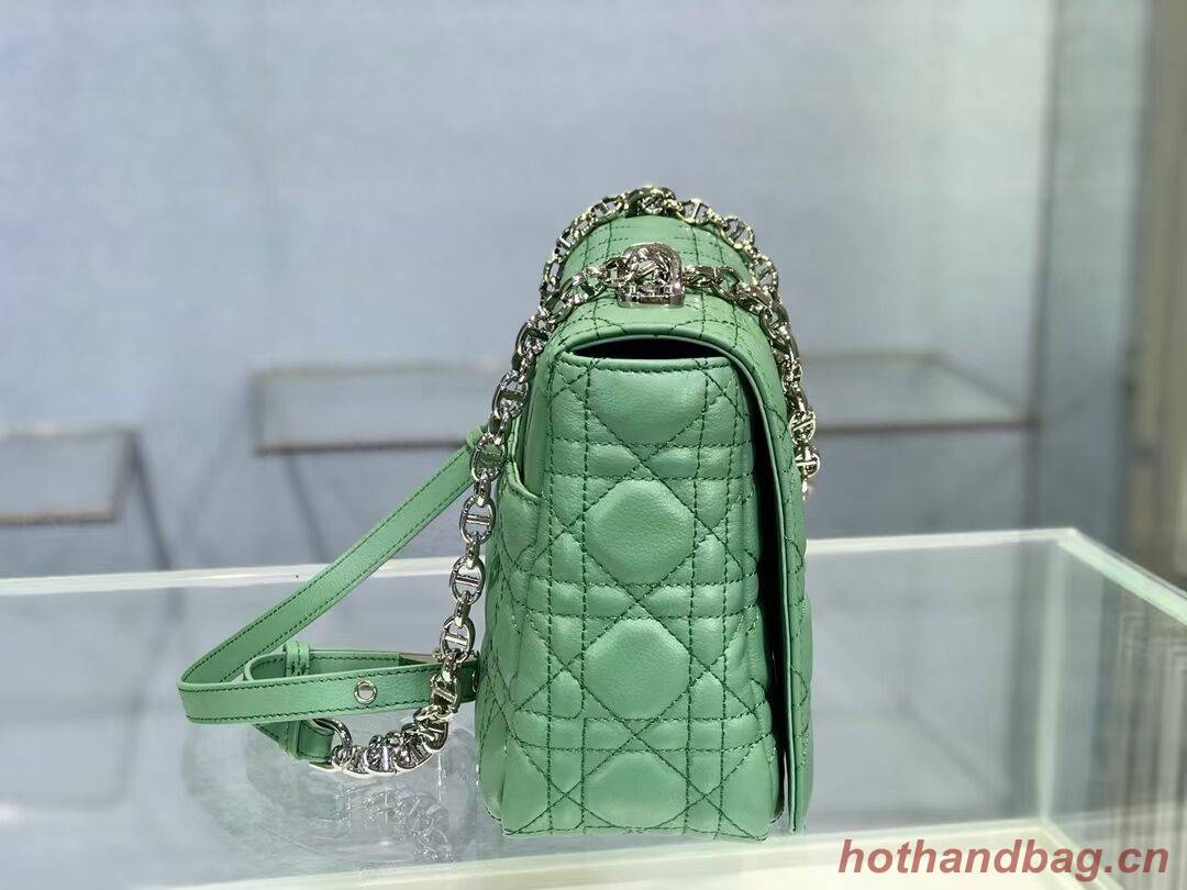 LARGE DIOR CARO BAG Soft Cannage Calfskin M9243U green