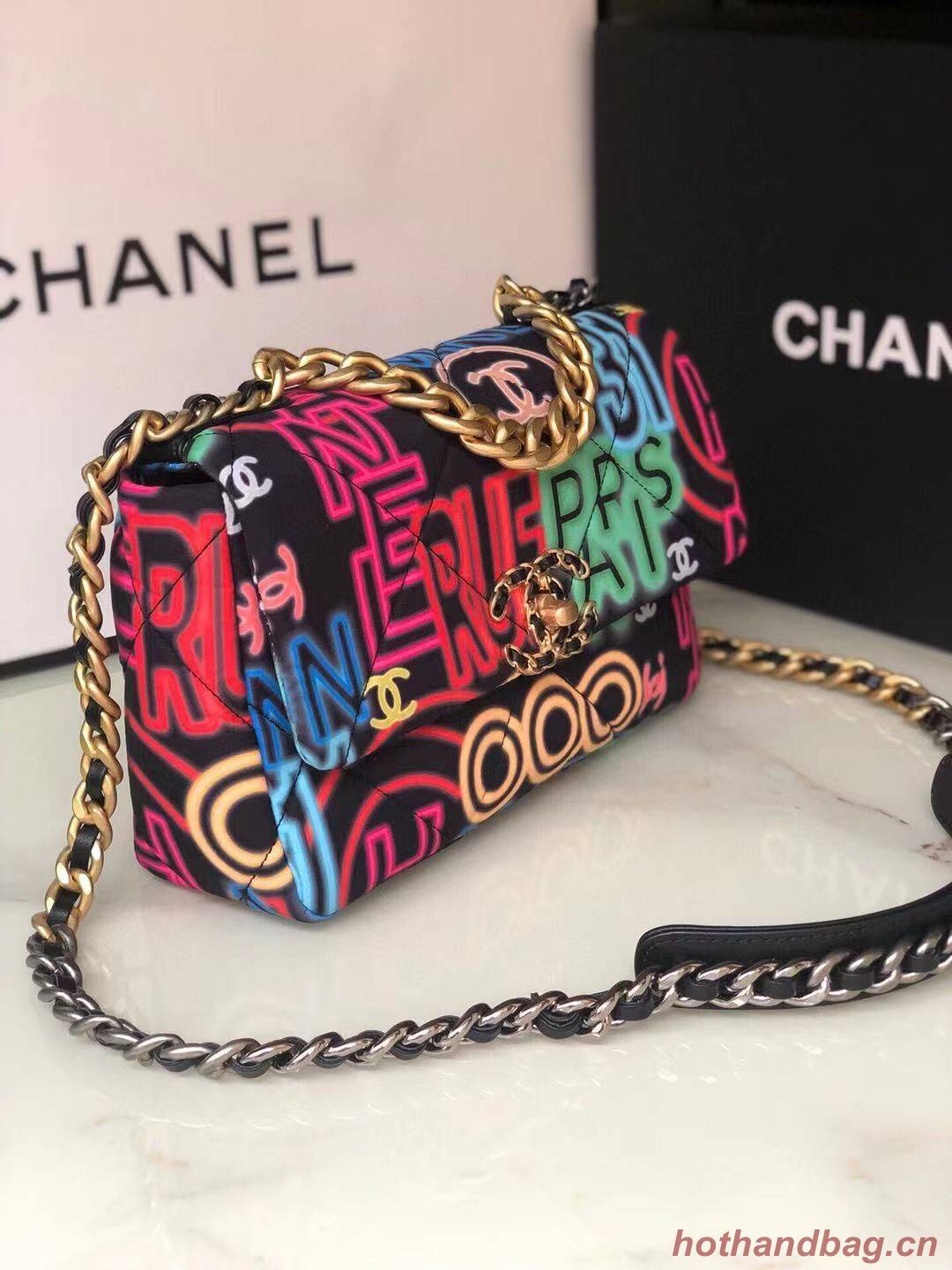 Chanel 19 flap bag AS1160 Graffiti