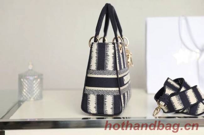 DIOR MEDIUM LADY D-LITE BAG Blue D-Stripes Embroidery M0565