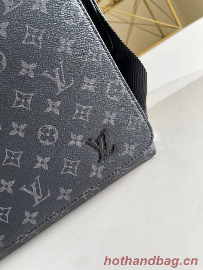 Louis Vuitton DISTRICT PM M45272 black