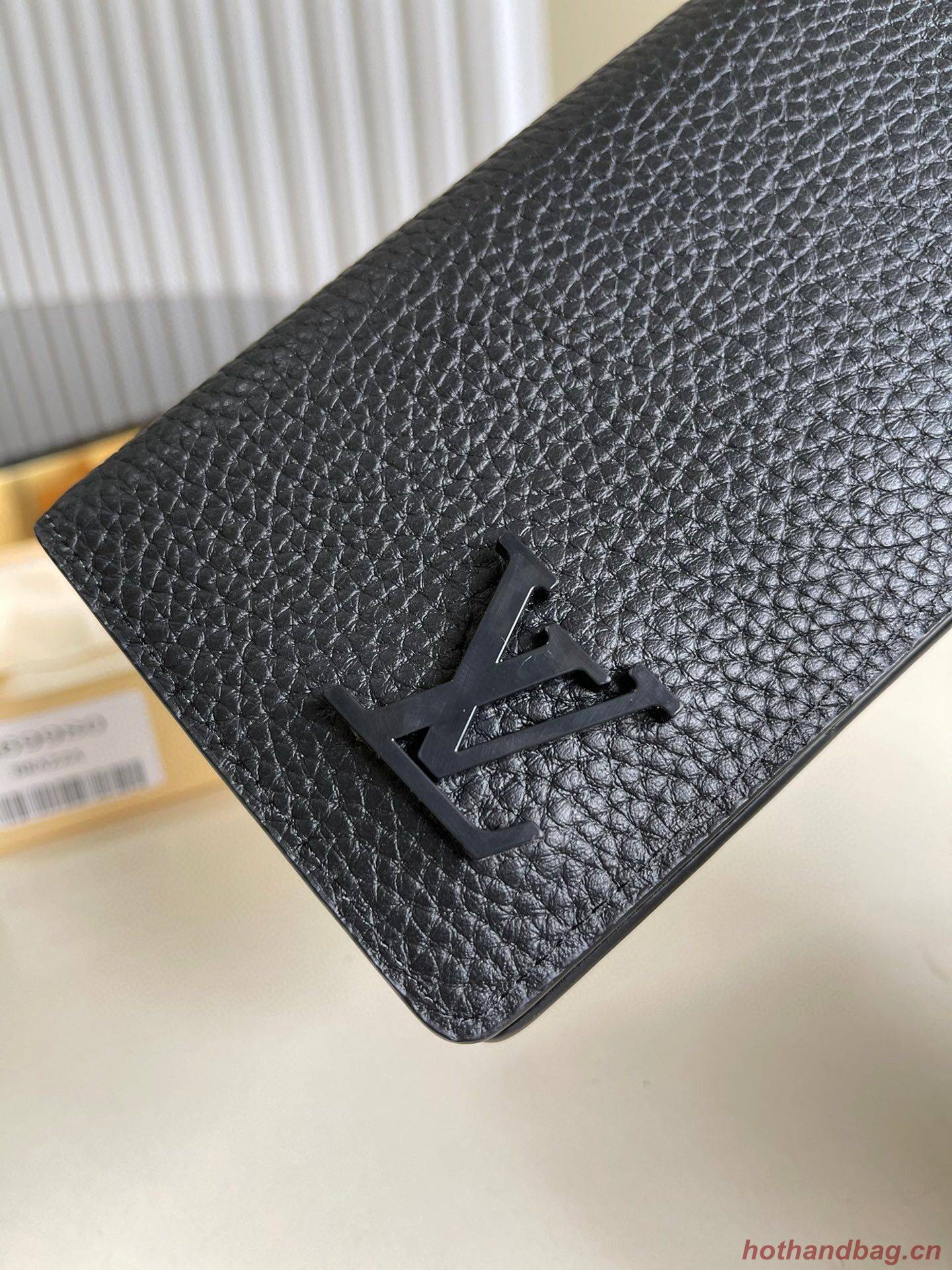 Louis Vuitton Aerogram Multiple M69980 black