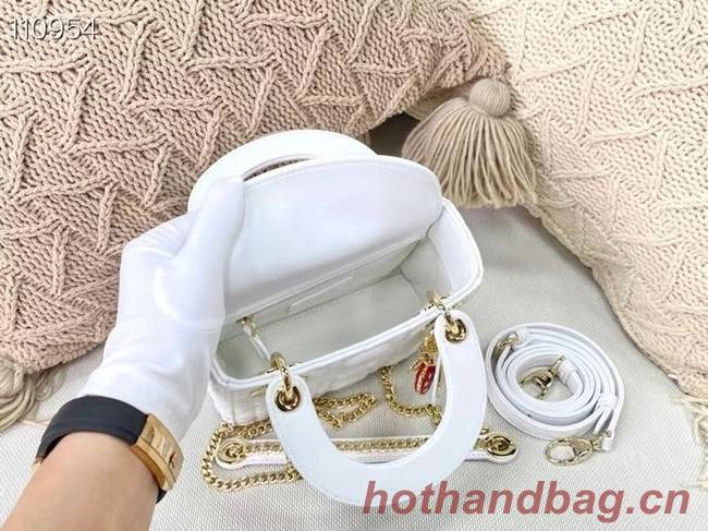 MINI LADY DIOR BAG Cannage Lambskin M0505OC white