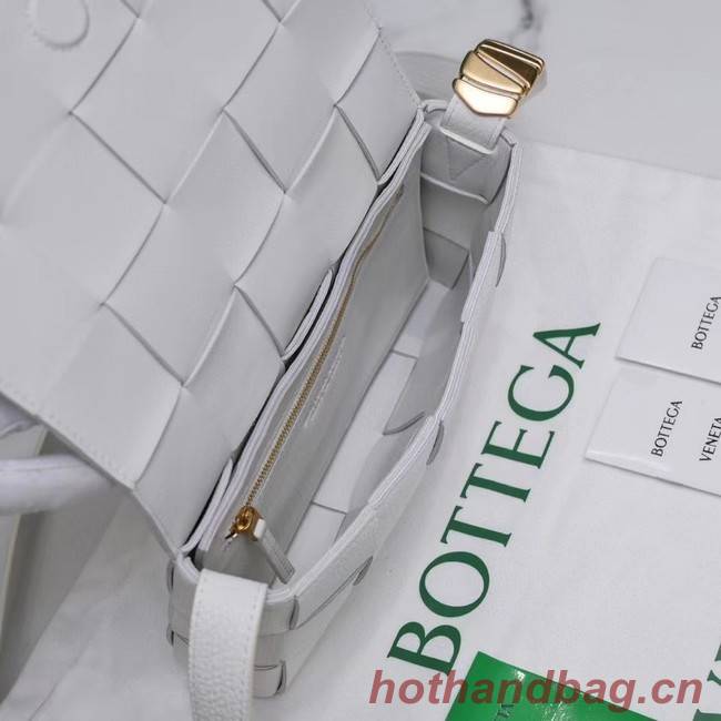 Bottega Veneta CASSETTE 666870 white