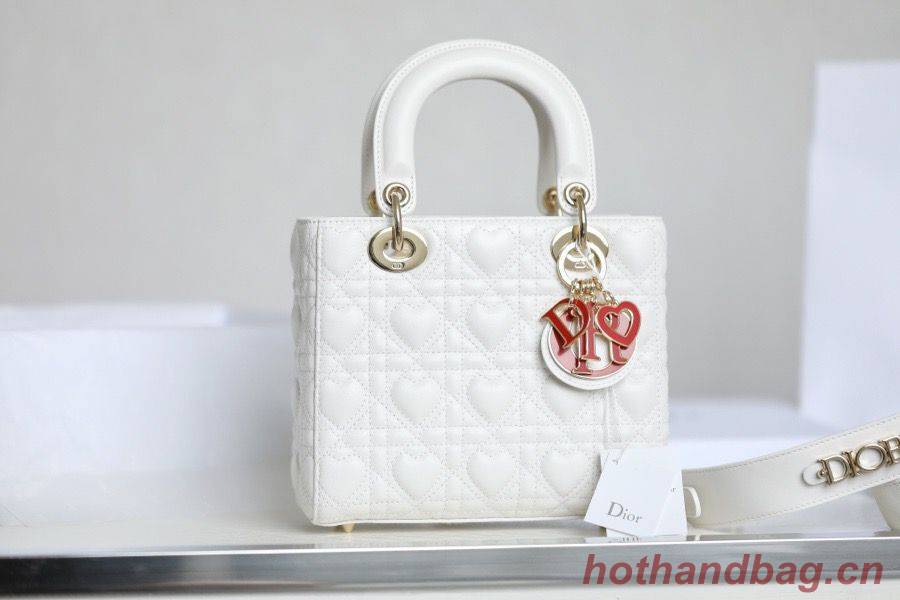 LADY DIOR MY ABCDIOR BAG Cannage Heart Original Lambskin Bag M0539O White