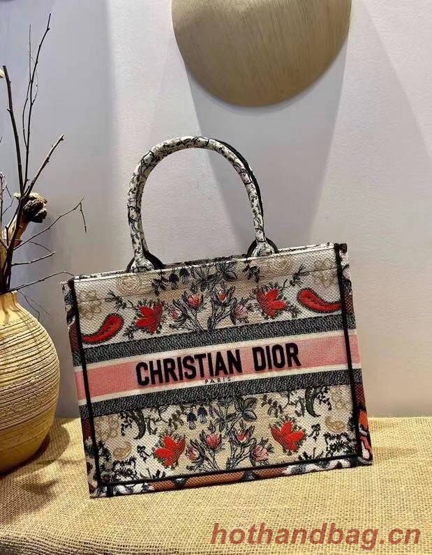 DIOR BOOK TOTE Multicolor Embroidery M1287ZR