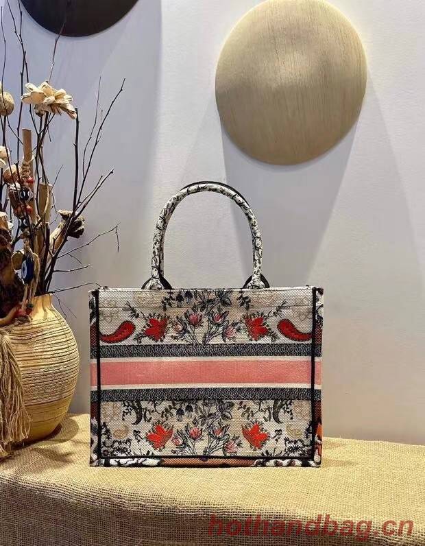 DIOR BOOK TOTE Multicolor Embroidery M1287ZR