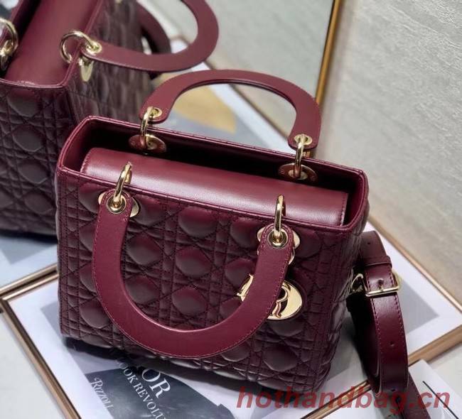 MEDIUM LADY DIOR BAG Cherry Red Cannage Lambskin M0565O