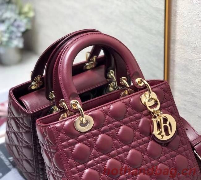 MEDIUM LADY DIOR BAG Cherry Red Cannage Lambskin M0565O