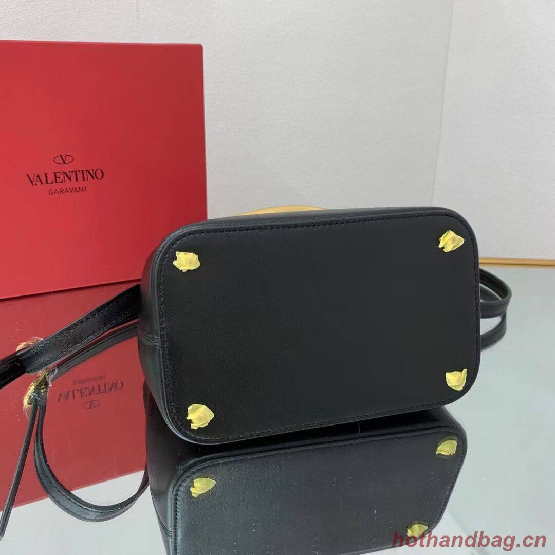 VALENTINO calf leather handbag V0754 black