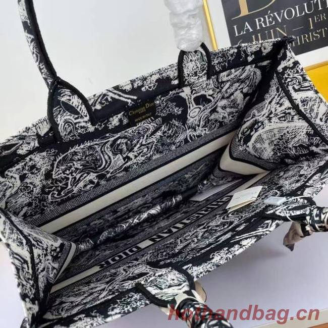 DIOR BOOK TOTE Multicolor Embroidery M1297ZR