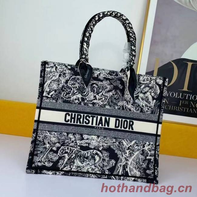 DIOR BOOK TOTE Multicolor Embroidery M1297ZR