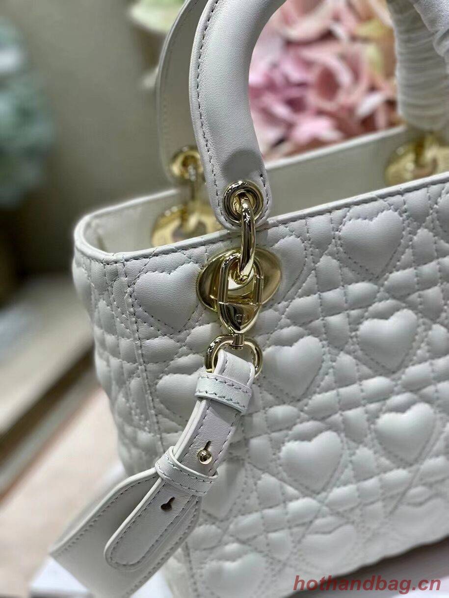 LADY DIOR MY ABCDIOR BAG Cannage Heart Original Lambskin Bag M0539O White