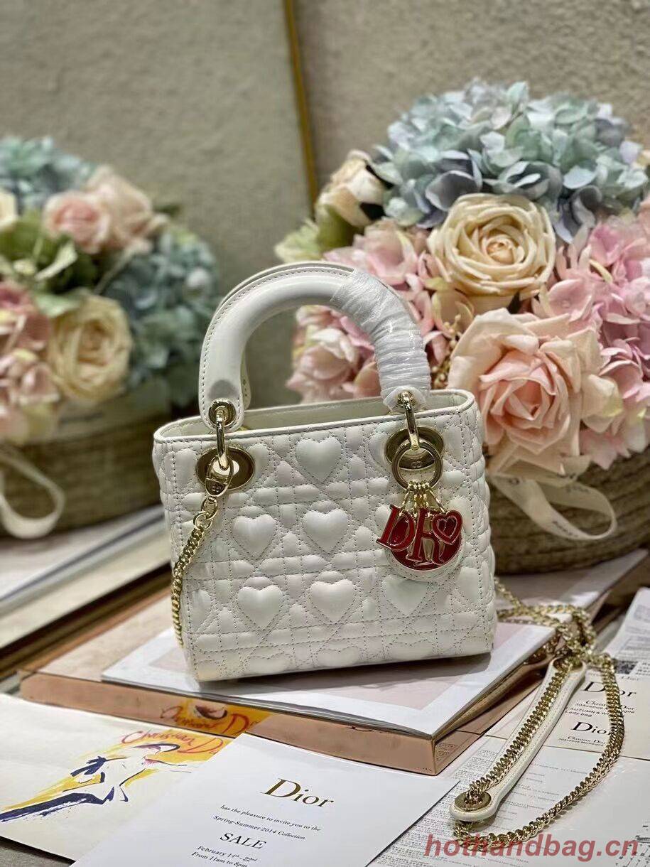 LADY DIOR MY ABCDIOR BAG Cannage Heart Original Lambskin Bag M0539O White