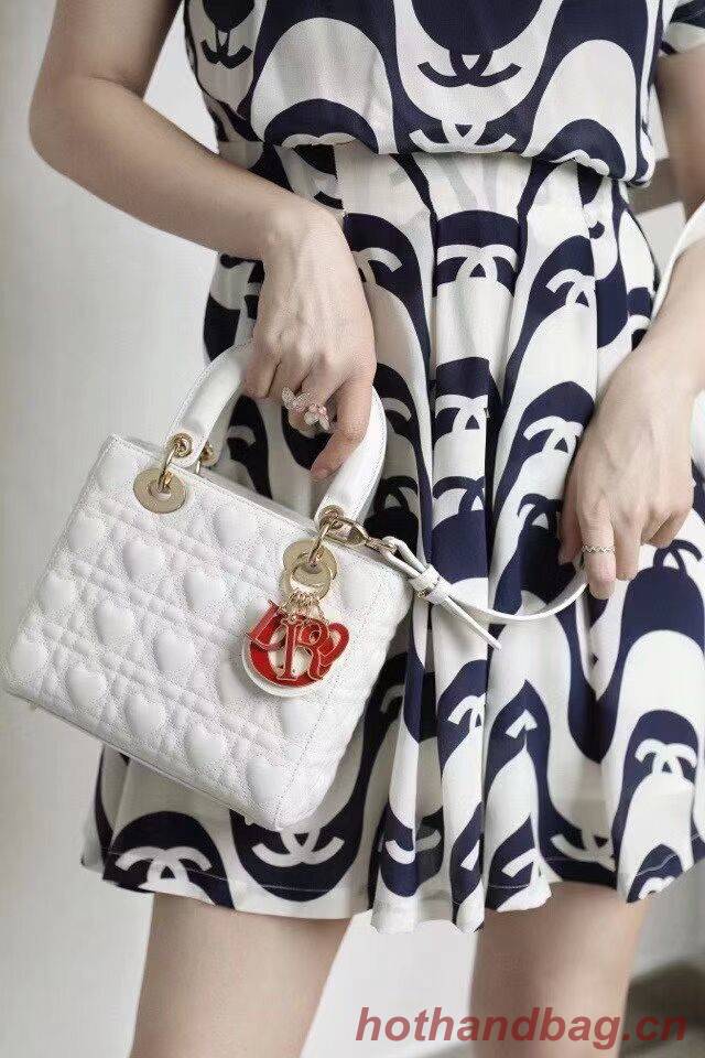 LADY DIOR MY ABCDIOR BAG Cannage Heart Original Lambskin Bag M0539O White