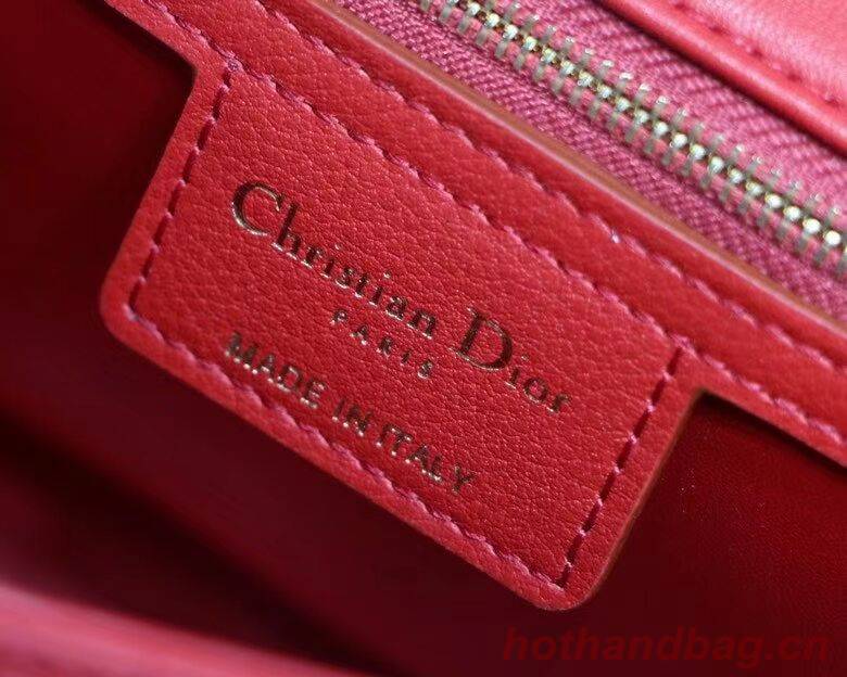 MEDIUM DIORAMOUR DIOR CARO BAG Cannage Calfskin with Heart Motif M9242WNG Bright Red