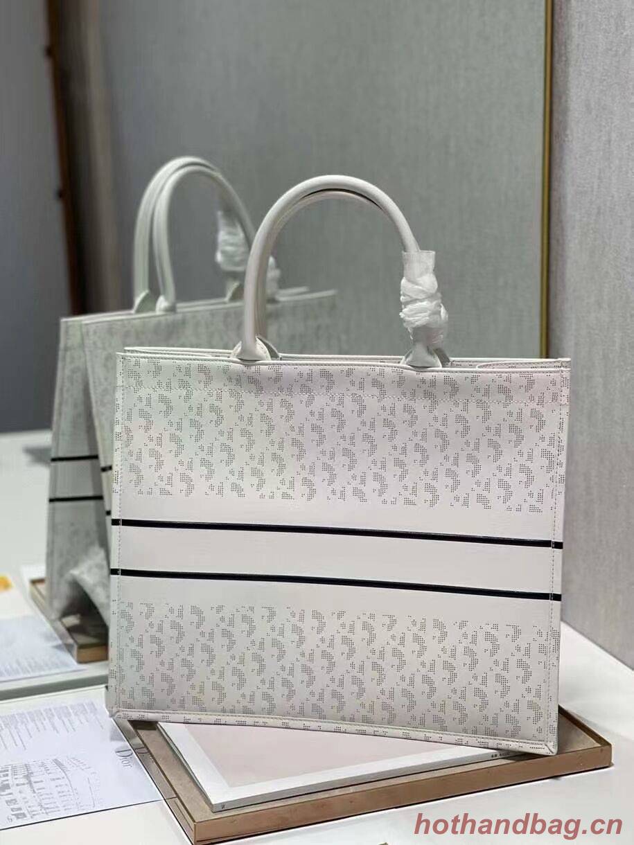 DIOR BOOK TOTE leather Constellation Embroidery M1297ZR white