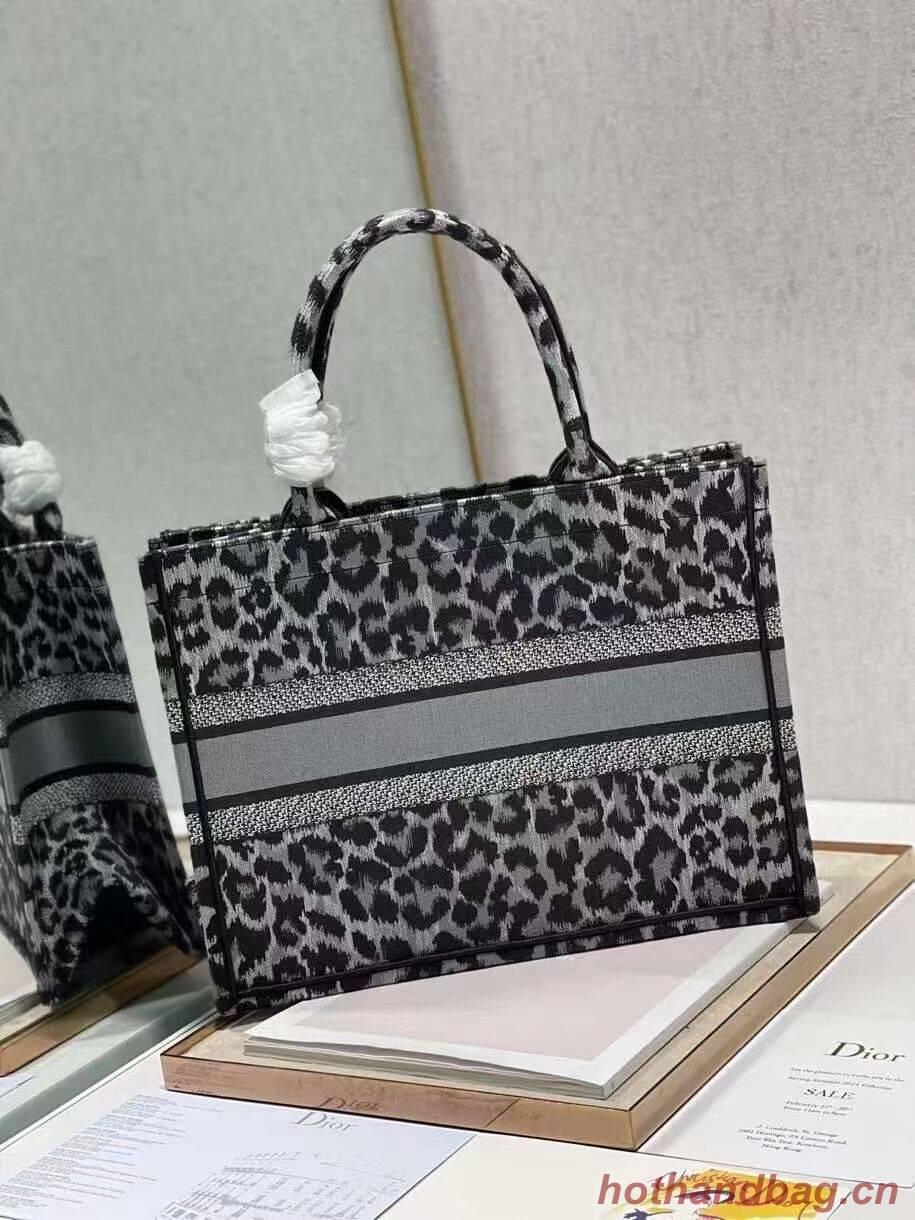 DIOR BOOK TOTE Embroidery M1296ZR Black leopard print