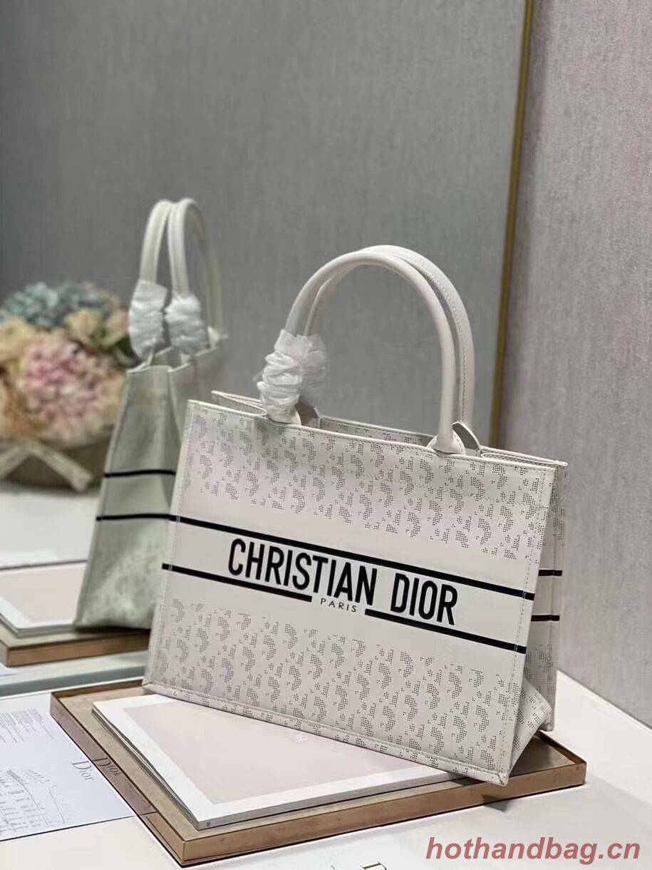 DIOR BOOK TOTE leather Constellation Embroidery M1296ZR white