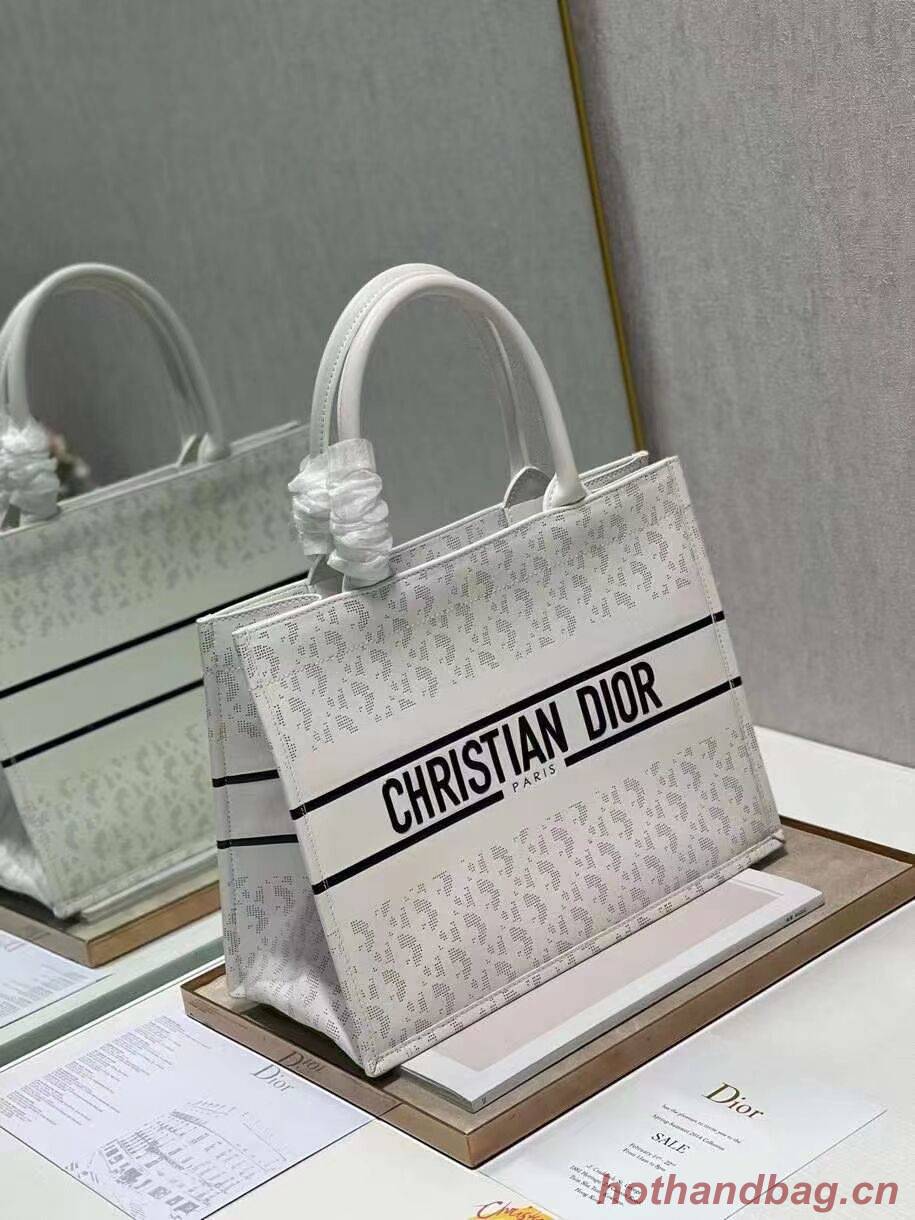 DIOR BOOK TOTE leather Constellation Embroidery M1296ZR white