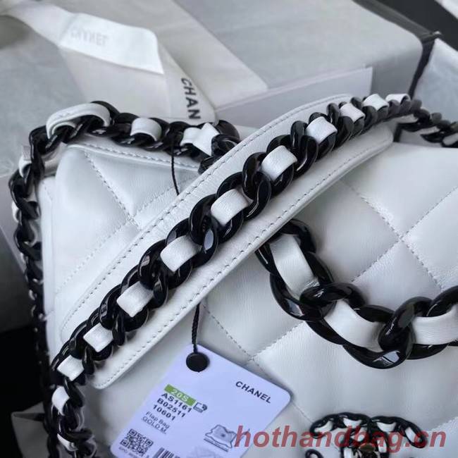 CHANEL Lambskin 19 Flap Bag AS1160 AS1161 black&white