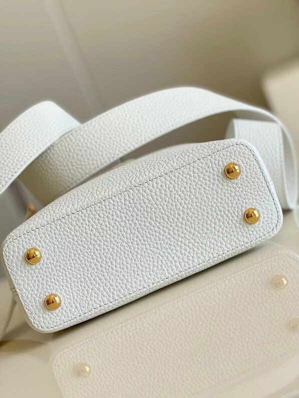 Louis Vuitton CAPUCINES MINI M55985 white