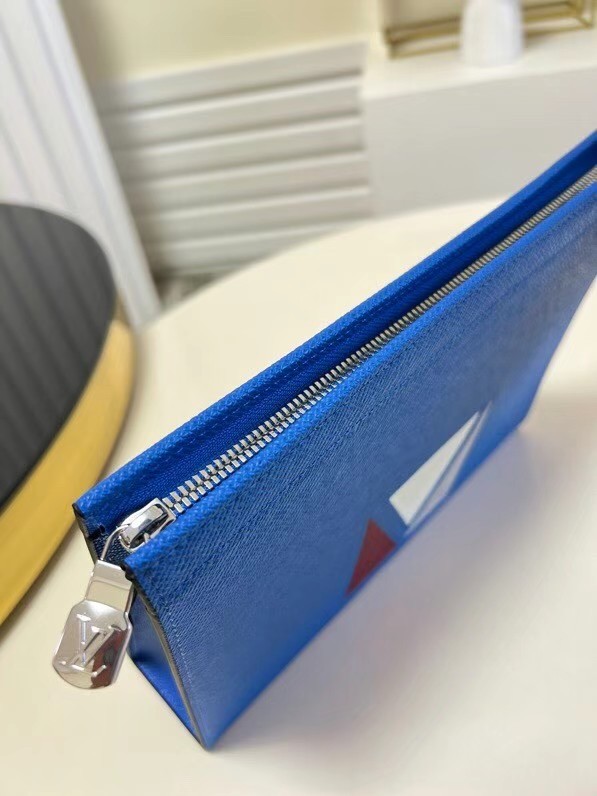 Louis Vuitton POCHETTE VOYAGE M59147 blue